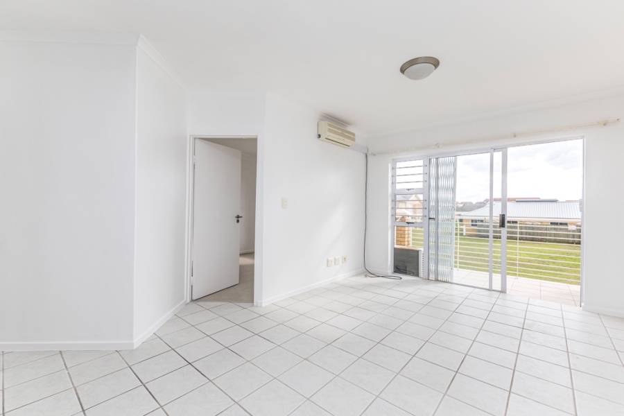 2 Bedroom Property for Sale in Whispering Pines Western Cape
